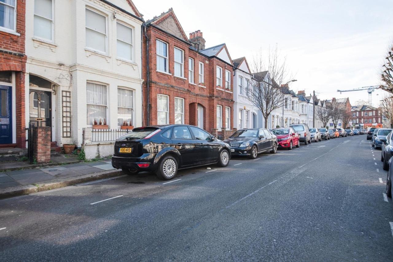 Comfortable Flat In Hammersmith Apartment London Exterior photo