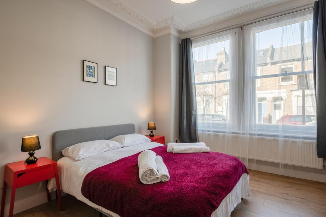 Comfortable Flat In Hammersmith Apartment London Exterior photo