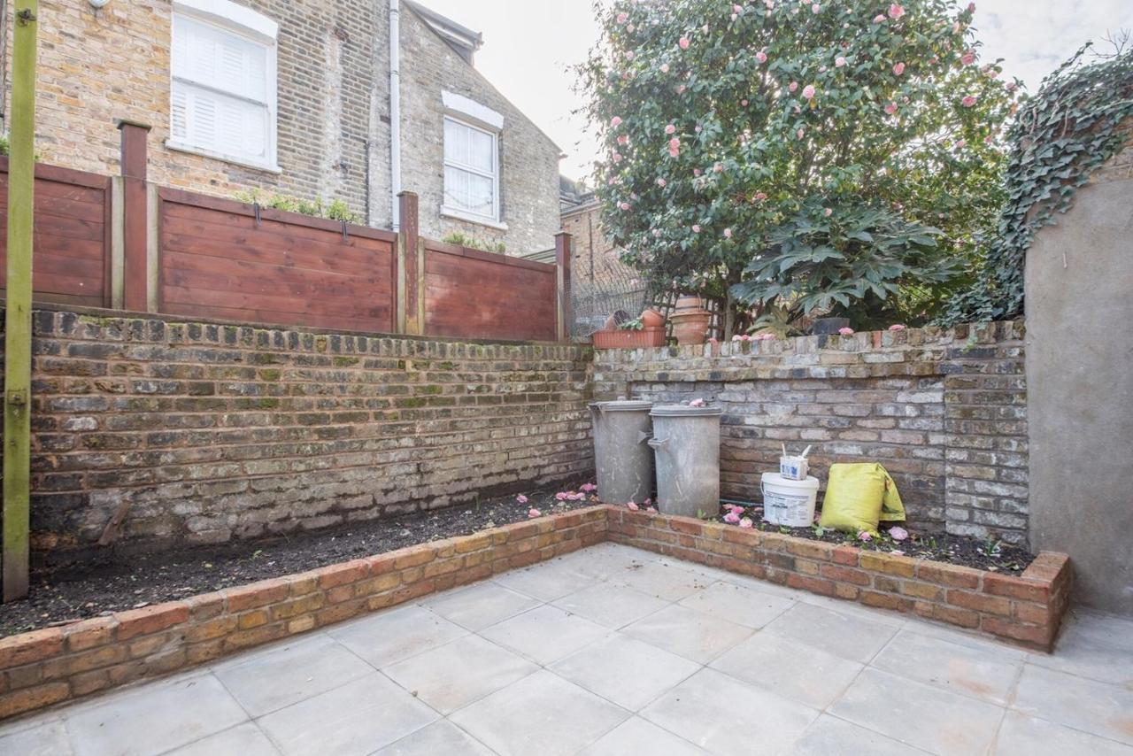 Comfortable Flat In Hammersmith Apartment London Exterior photo