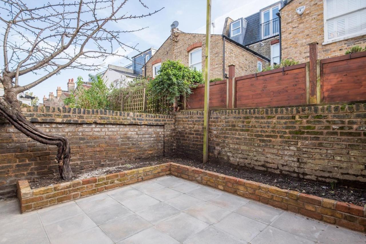 Comfortable Flat In Hammersmith Apartment London Exterior photo
